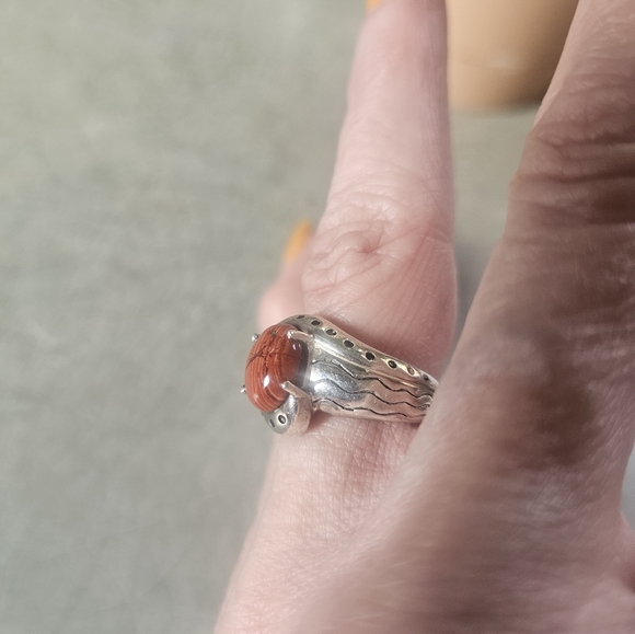 STUNNING STERLING AND JASPER RING WITH AWESOME DESIGN ETCHED THROUGHOUT SILVER - Picture 4 of 6